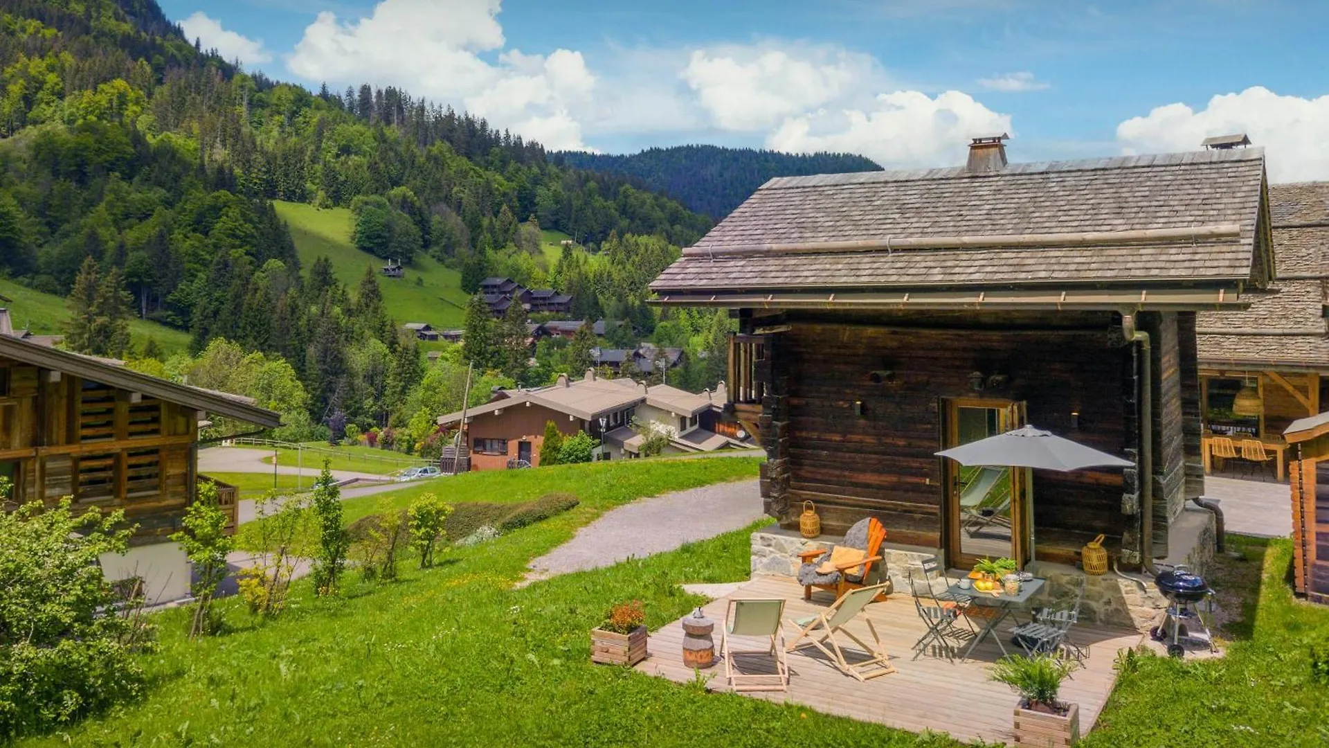 Chalet Sideflip - Ovo Network Ла-Клюсаз